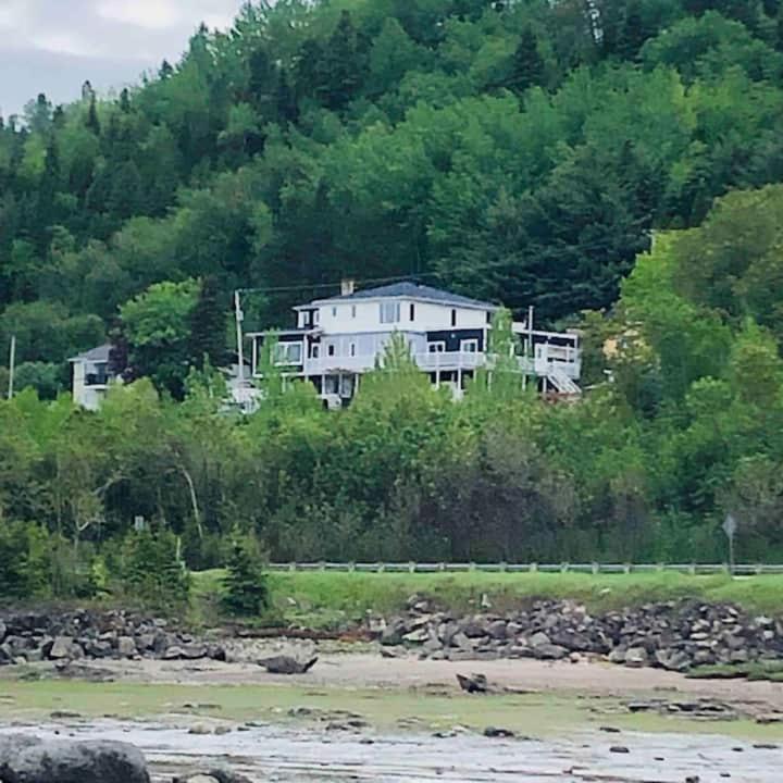 Suite 2 Fleche Du Fjord Vue Saguenay Mont Valin Saint-Fulgence Экстерьер фото